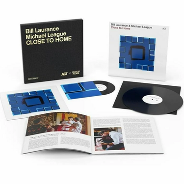 Deluxe Vinyl Box + Bonus Exclusive 7"