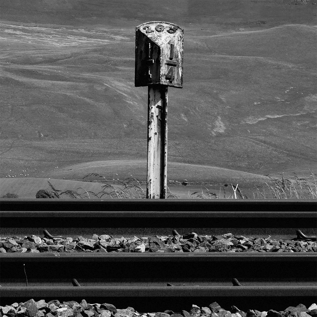 CRAVEN FAULTS - Sidings (w/ 12-page Photobook) - 2LP - Deluxe 'Freight Bauxite' Colour Vinyl [JAN 23]