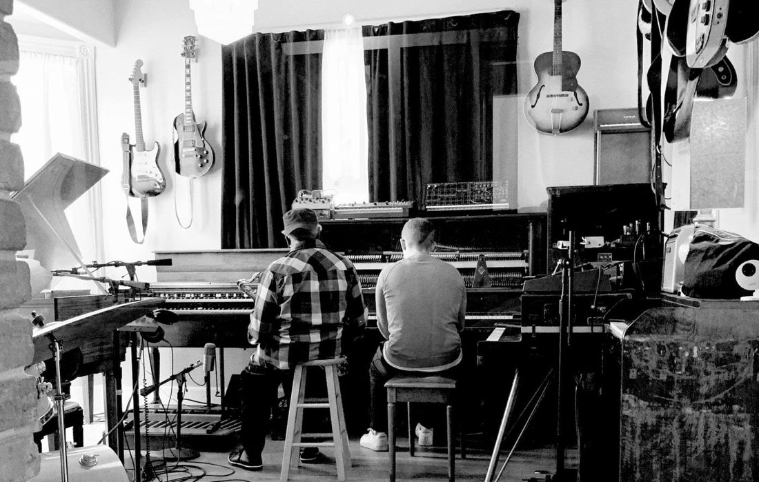 FLOATING POINTS, PHAROAH SANDERS & THE LONDON SYMPHONY ORCHESTRA - Promises (Repress) - LP - Black Vinyl [NOV 14]