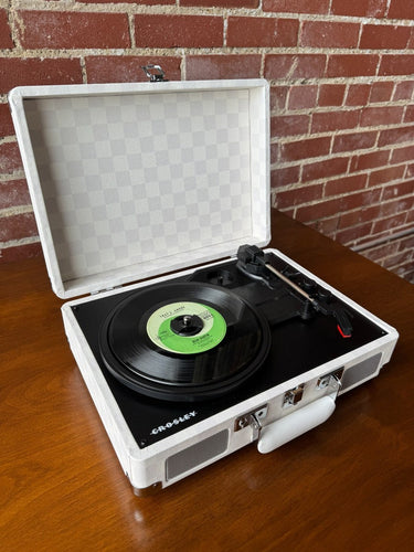 Crosley - Crosley Cruiser Plus Bluetooth Record Player (Almond Checkerboard Colour)